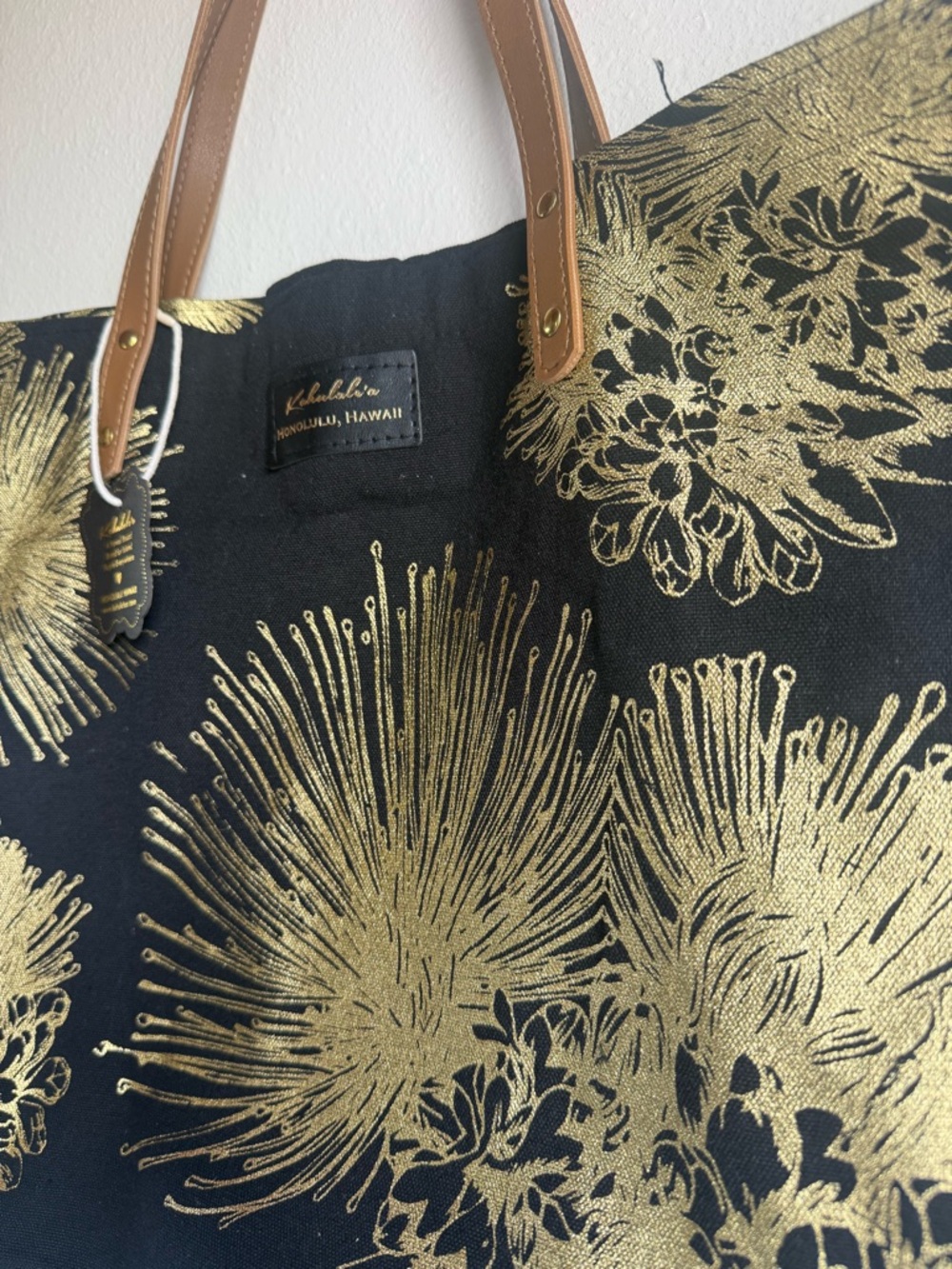 BNWT Kahulalea Tote Bag with Gold Floral Print and Brown Straps - Picture 5 of 7
